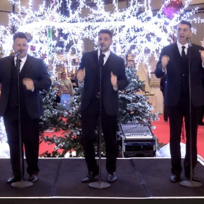 The Base Tones (Thurs & Sat)